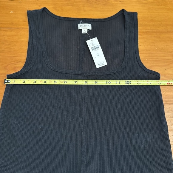 Pilcro Scoop-Neck Tank NWT - Picture 9 of 15